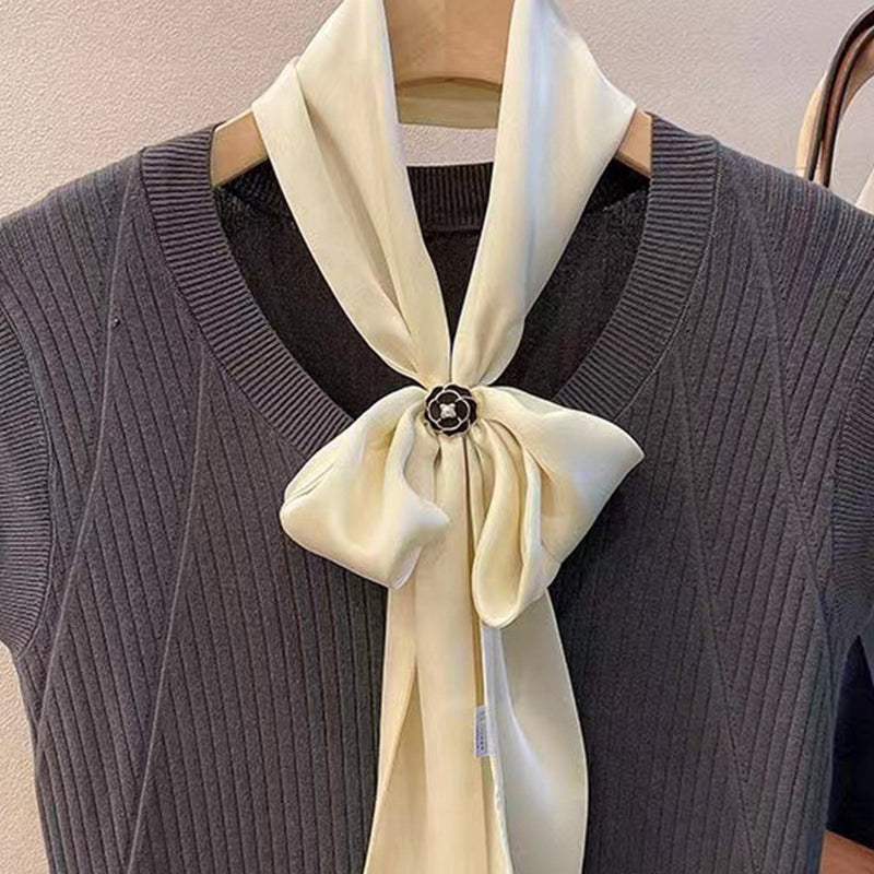 Boucle d’Écharpe Camélia